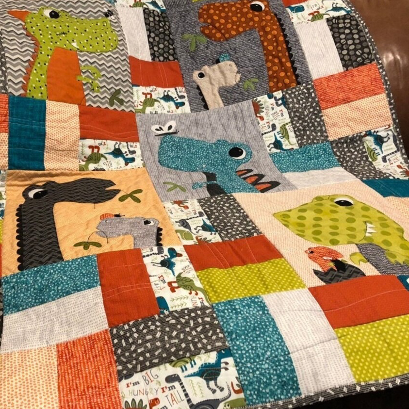 A cute and simple baby boy quilt pattern for the bed