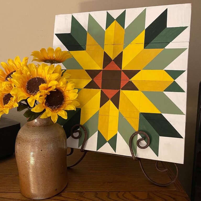 Sunflower Barn Quilt – White Painted Background