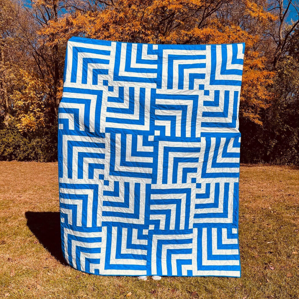 Quilt pattern designed to attract attention