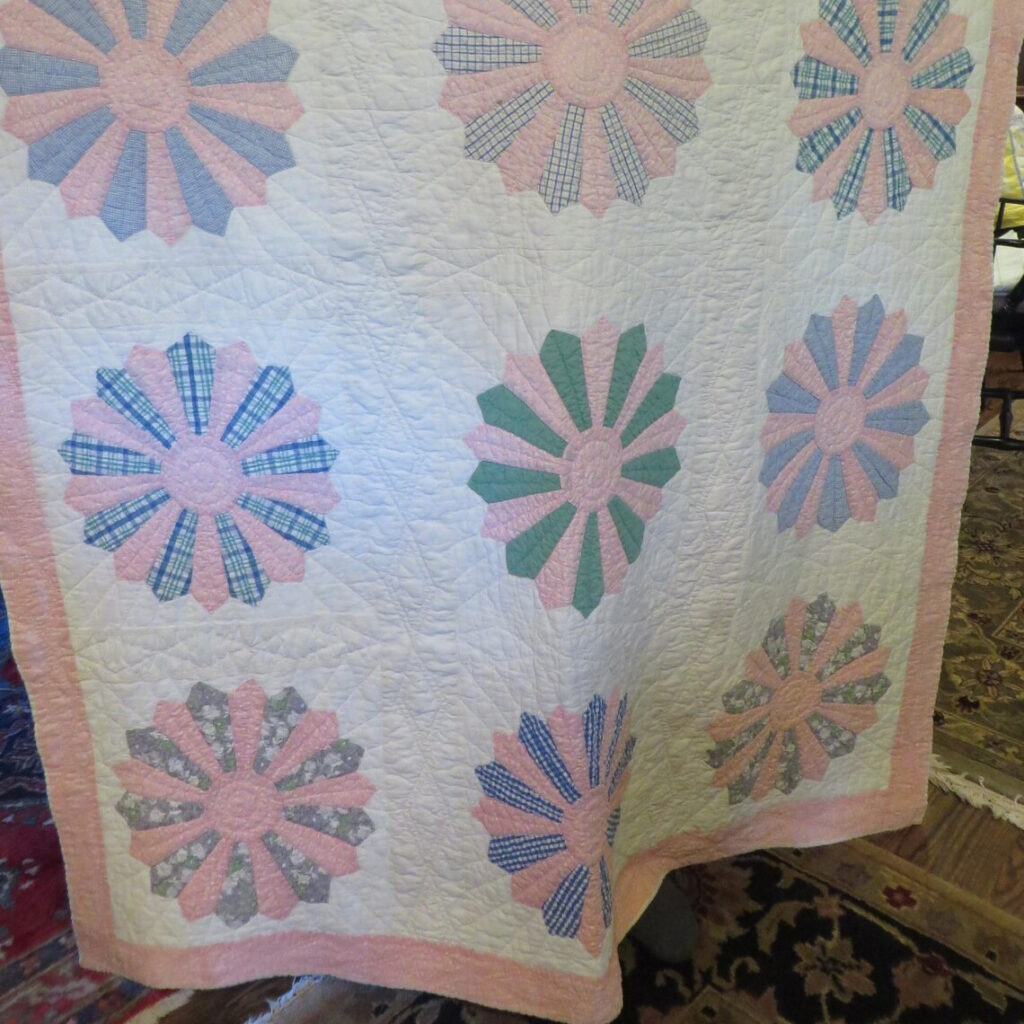 Dresden Variation quilt pattern is a timeless design